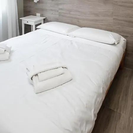 Rentopolis Troya 5 Tortona Appartement